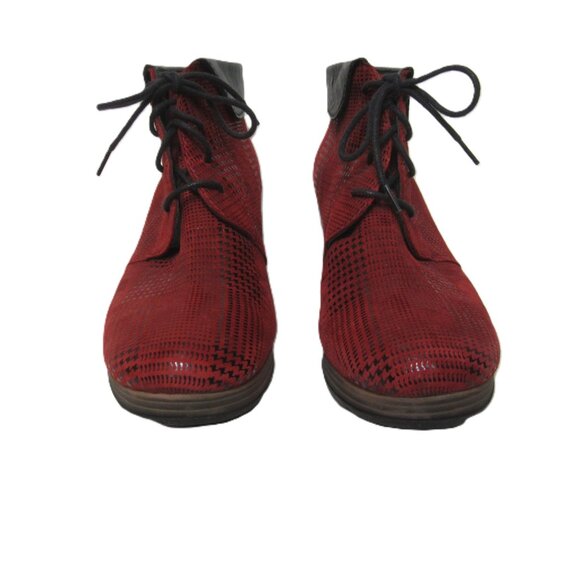 Wolky Size 40 US 9 Jacquerie Red Black Heeled Booties Boots Womens Plaid - Picture 5 of 10